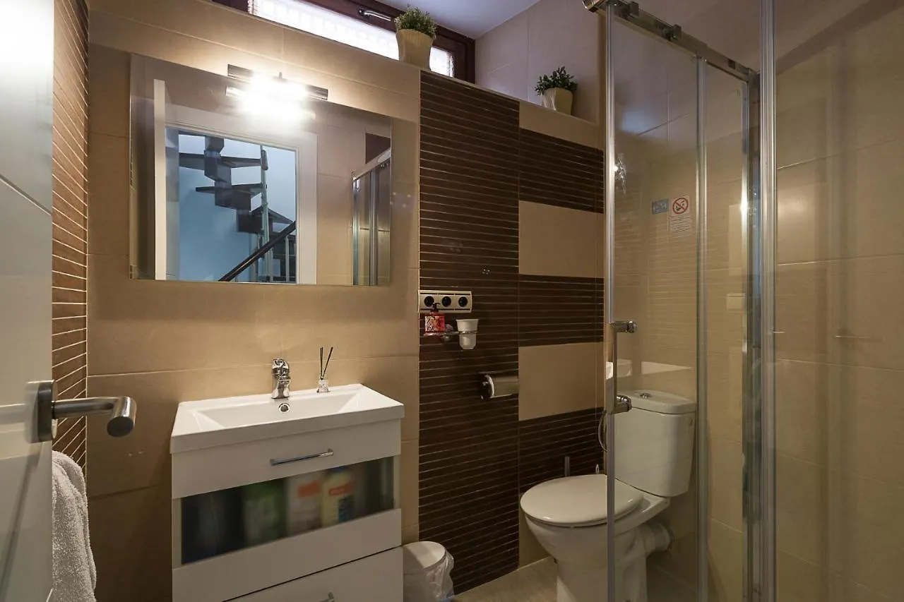 Veoapartment Los Terceros Seville 0*,  Spain